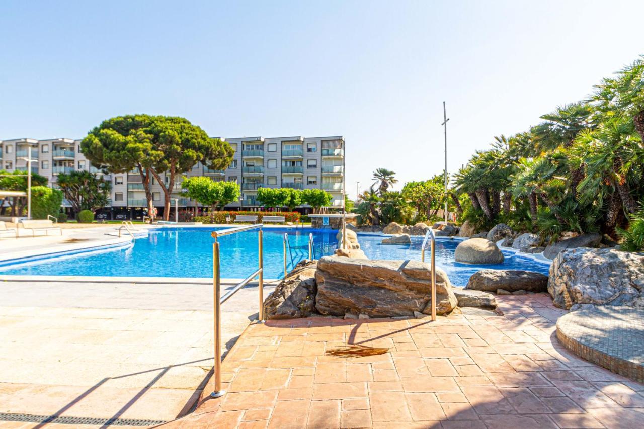 Residencial Costamar Next Bcn, 50M Beach With Swimming Pool Cabrera de Mar Exteriér fotografie